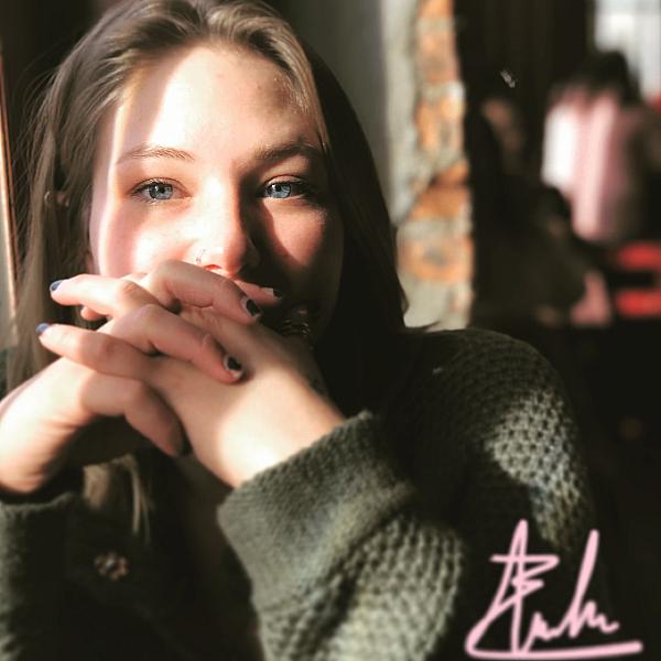 Amber - Featured Artist